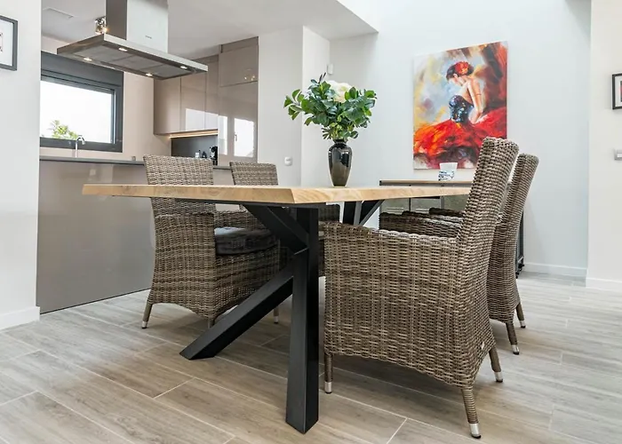 Lmt46 - Modern Style Spacious Townhouse Дом отдыха Эстепона