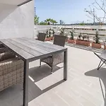 Lmt46 - Modern Style Spacious Townhouse Σπίτι διακοπών Εστεπόνα
