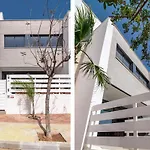 Σπίτι διακοπών Lmt46 - Modern Style Spacious Townhouse Εστεπόνα