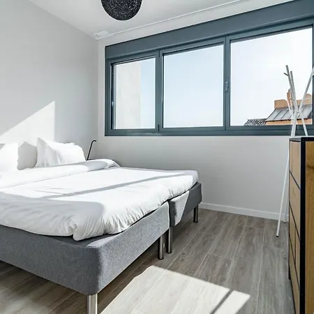 Lmt46 - Modern Style Spacious Townhouse Estepona