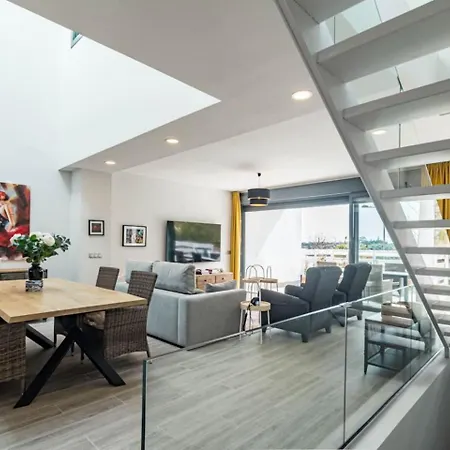 Lmt46 - Modern Style Spacious Townhouse Сasa de vacaciones Estepona