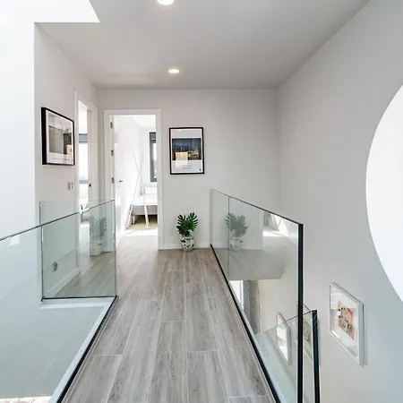 Hébergement de vacances Lmt46 - Modern Style Spacious Townhouse Estepona