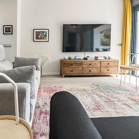 Lmt46 - Modern Style Spacious Townhouse Hébergement de vacances Estepona