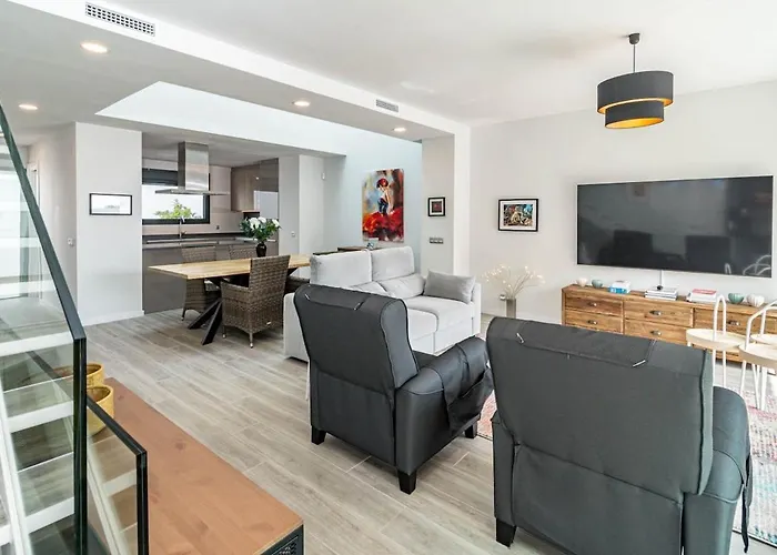 Сasa de vacaciones Lmt46 - Modern Style Spacious Townhouse