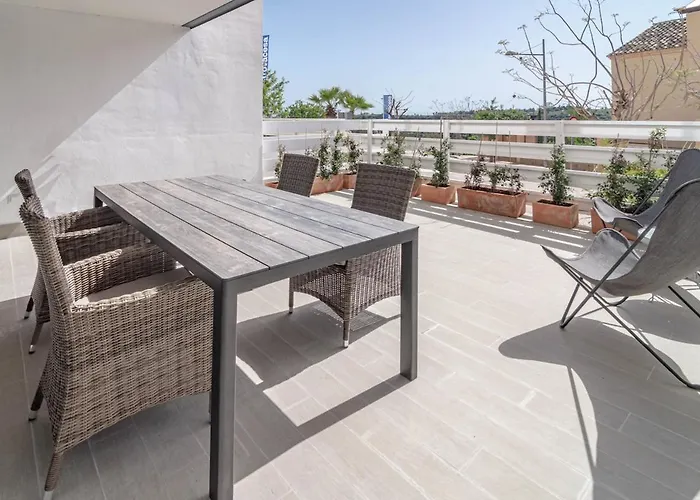 Lmt46 - Modern Style Spacious Townhouse Сasa de vacaciones Estepona