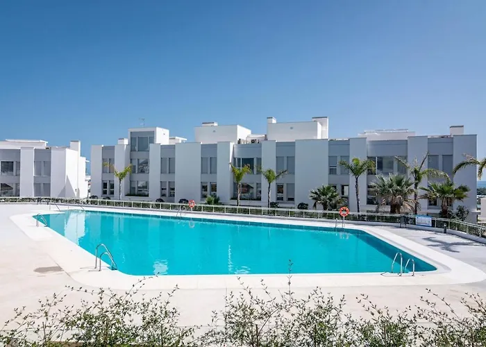 Lmt46 - Modern Style Spacious Townhouse Estepona