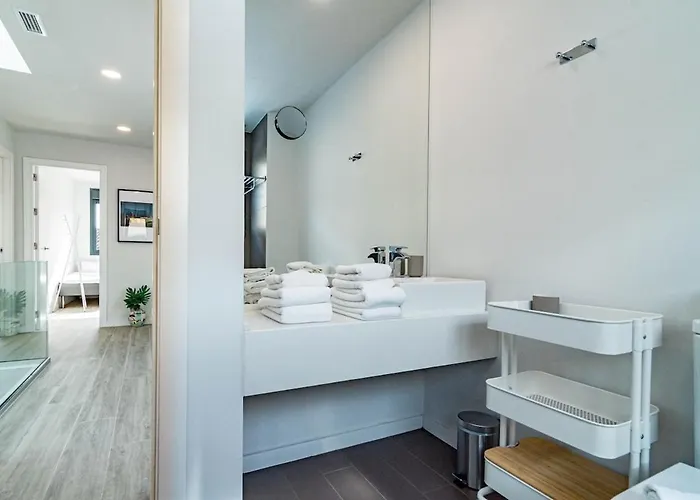 Сasa de vacaciones Lmt46 - Modern Style Spacious Townhouse Estepona