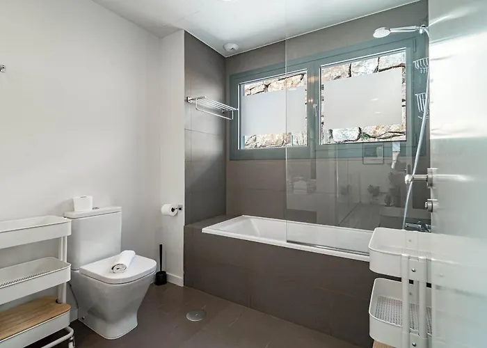 Lmt46 - Modern Style Spacious Townhouse Сasa de vacaciones *