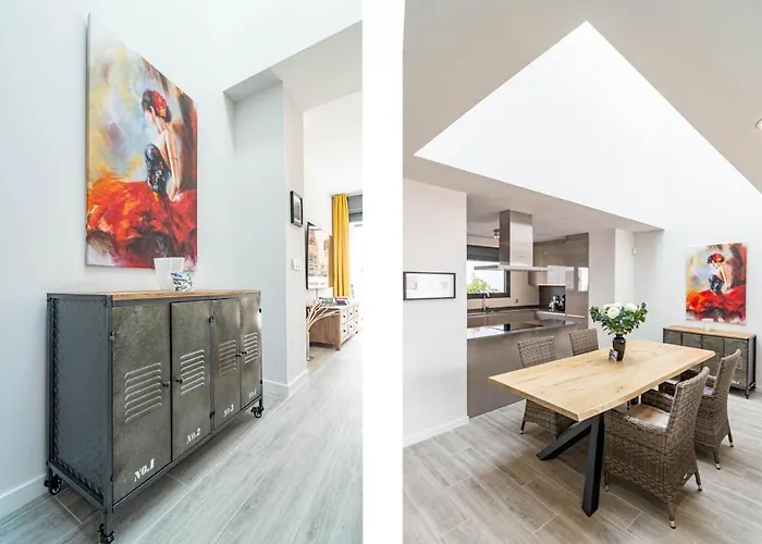 Lmt46 - Modern Style Spacious Townhouse Estepona