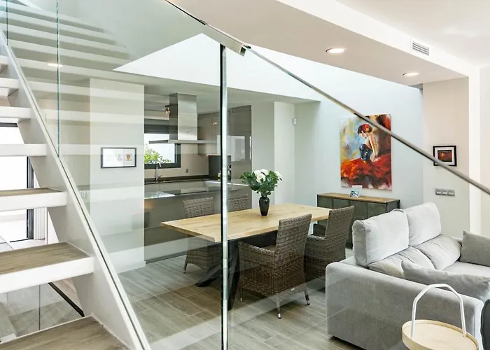 Сasa de vacaciones Lmt46 - Modern Style Spacious Townhouse Estepona